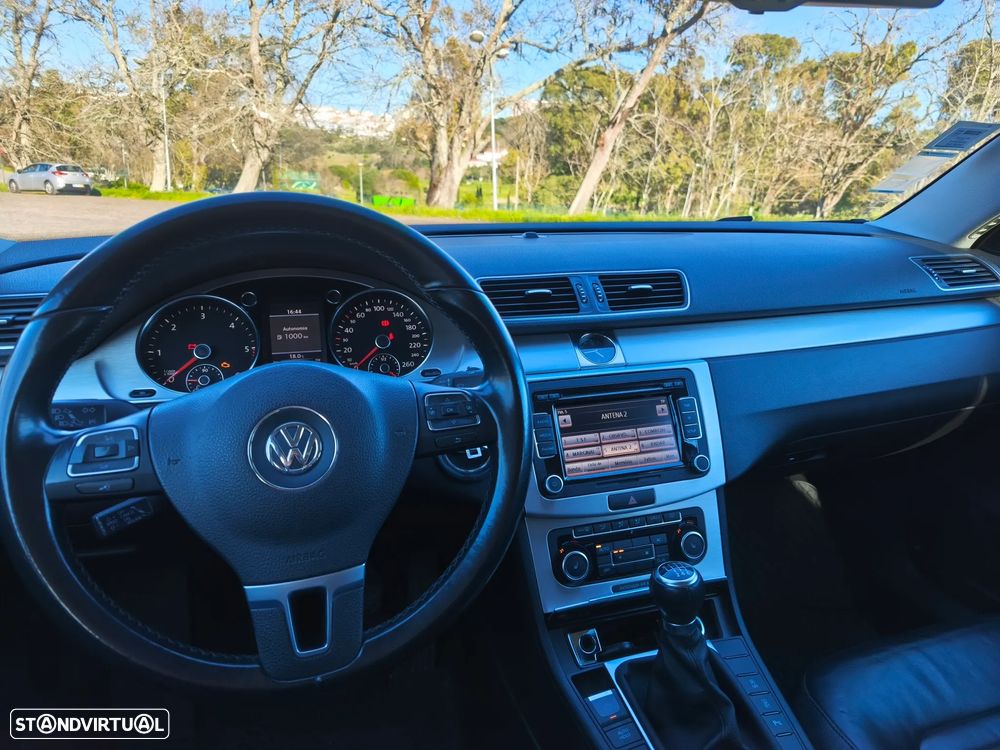 VW Passat Variant 2.0 TDI Highline - 9