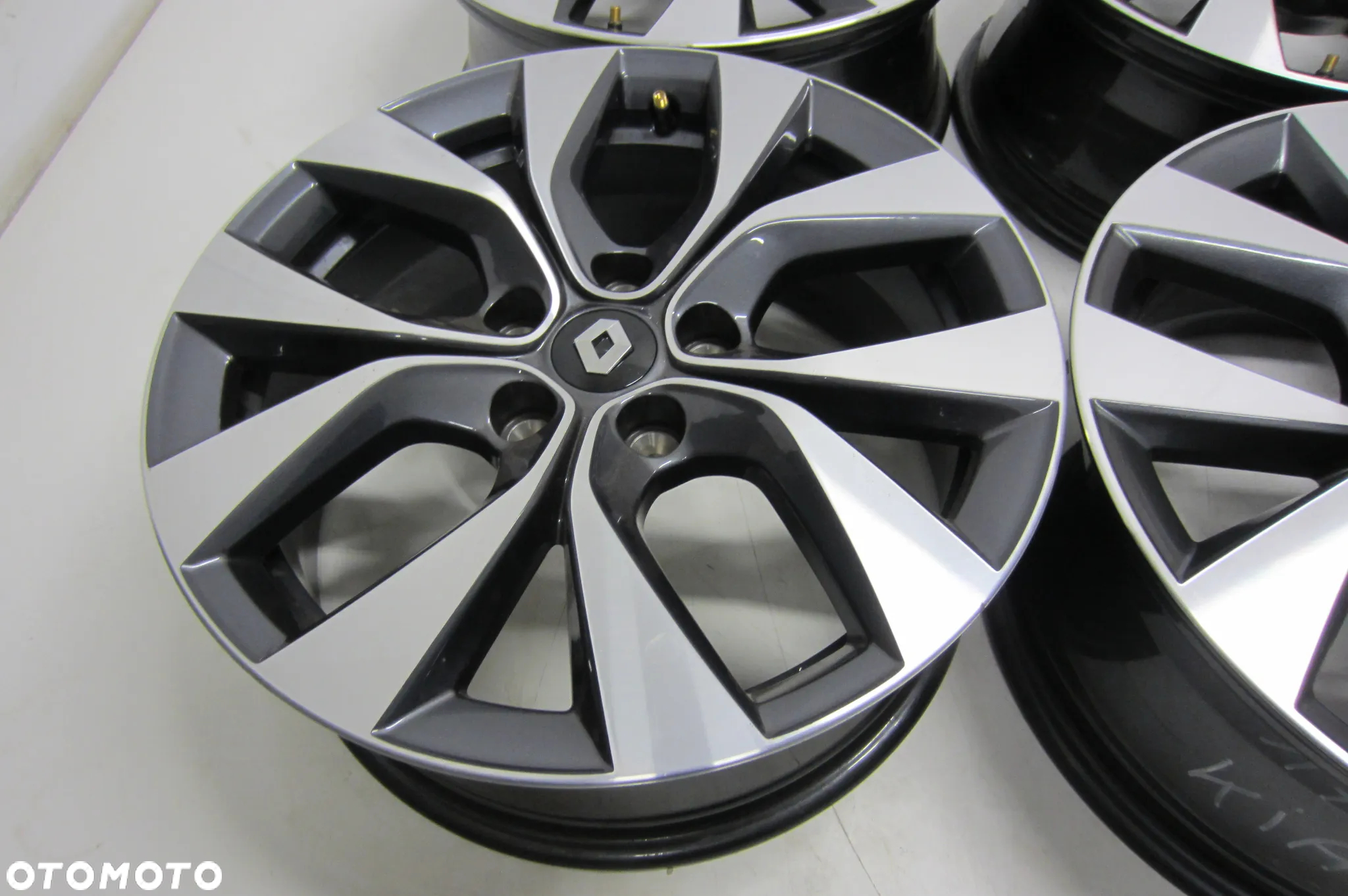 FELGI ALUMINIOWE 17 DACIA DUSTER RENAULT CAPTUR II KADJAR KOLEOS TRAFIC MEGANE SCENIC TALISMAN ESPACE LAGUNA III FLUENCE - 5