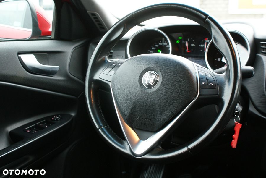 Alfa Romeo Giulietta 2.0 JTDM - 7