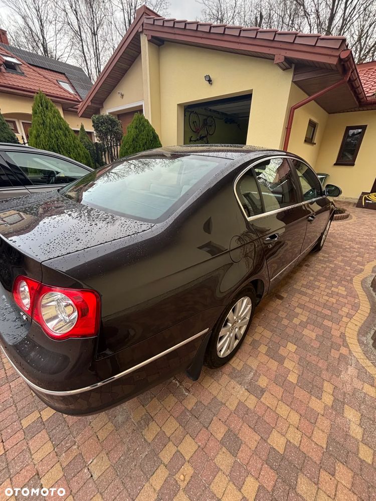 Volkswagen Passat 1.8 TSI Comfortline - 2