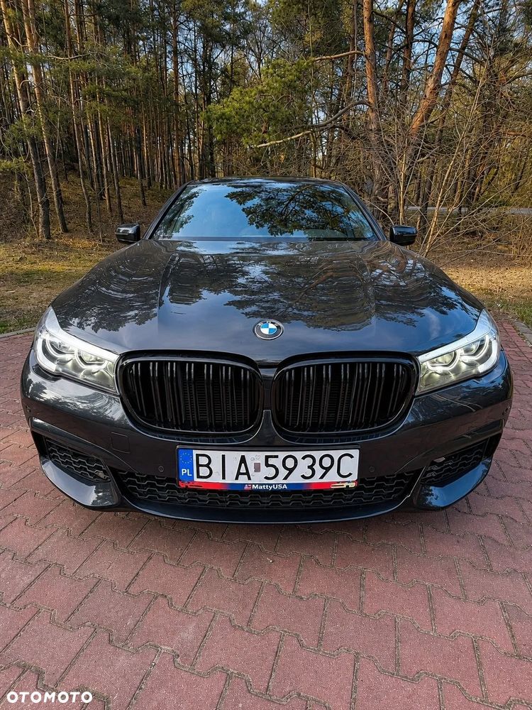 BMW Seria 7 740Li - 5