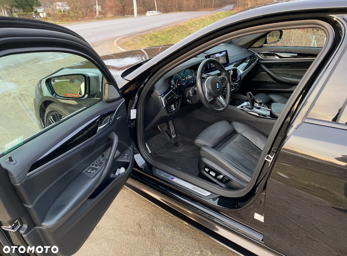 BMW Seria 5 M550d xDrive - 8