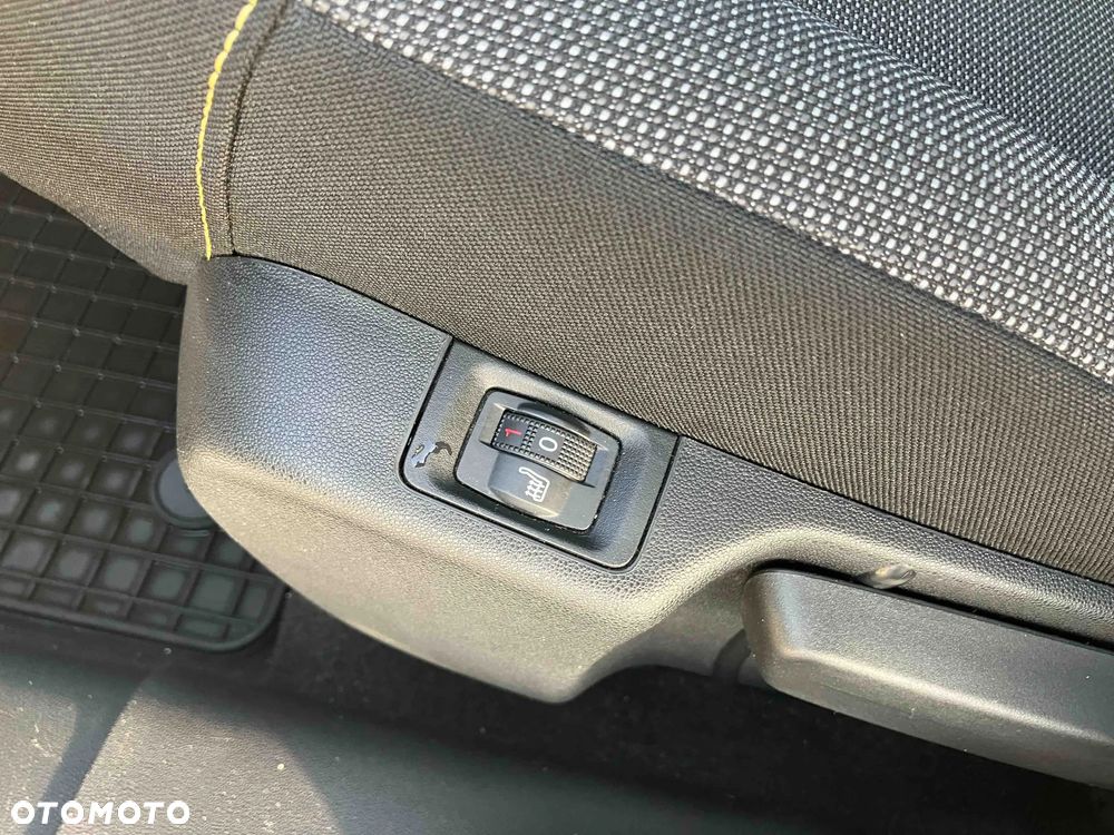 Citroën C3 Pure Tech 82 FEEL - 17