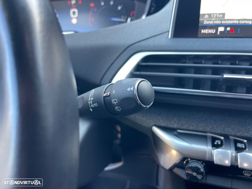 Peugeot 5008 BlueHDI 130 EAT8 Allure Pack - 23