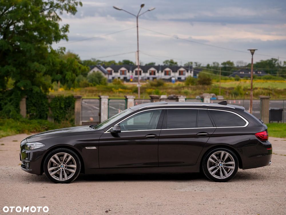 BMW Seria 5 525d xDrive Sport-Aut Luxury Line - 10