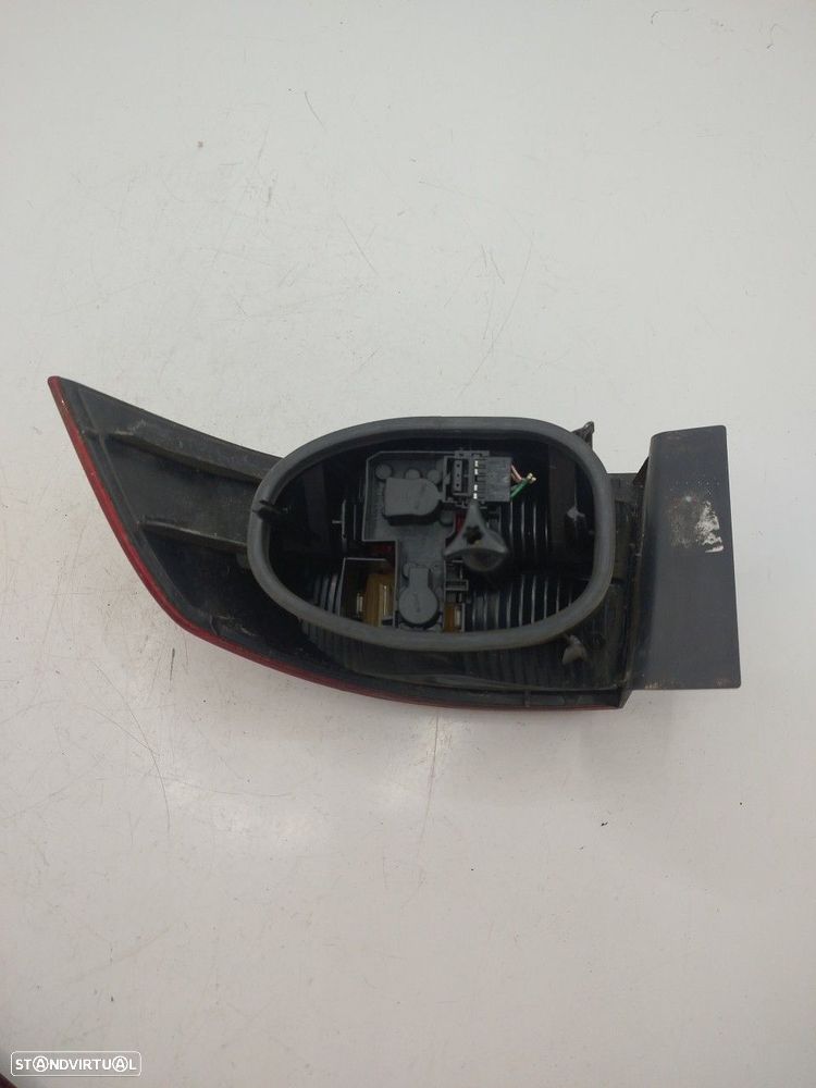 Farolim Stop Esq Renault Laguna Ii (Bg0/1_) - 3