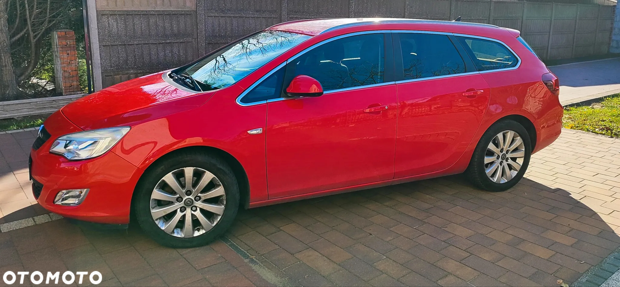 Opel Astra 1.6 Turbo Automatik Cosmo - 3