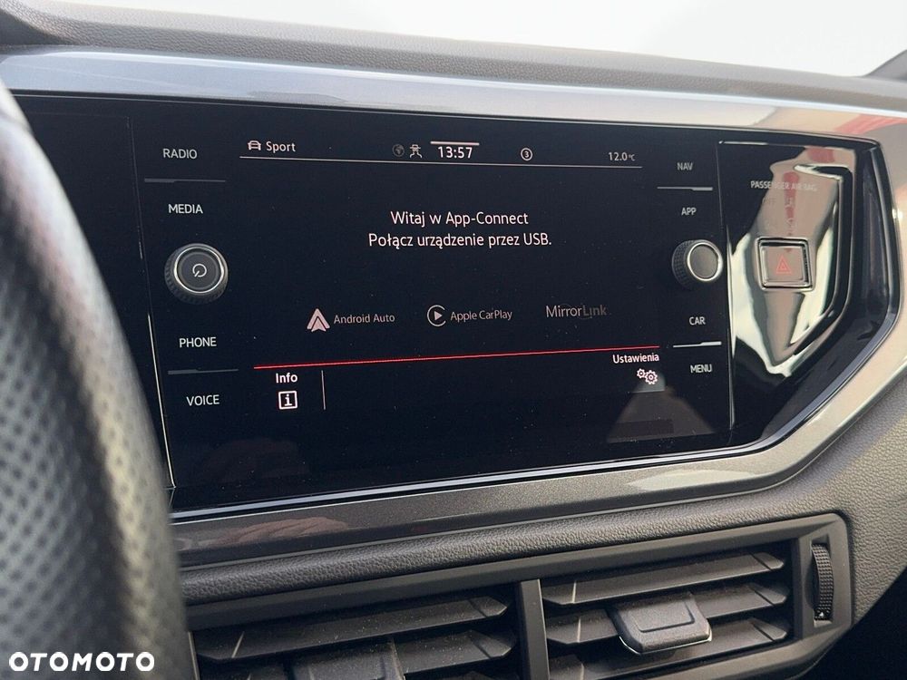 Volkswagen Polo - 28