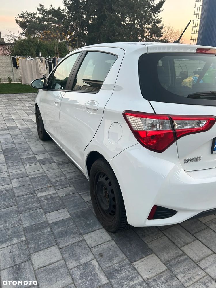 Toyota Yaris 1.5 Premium - 5
