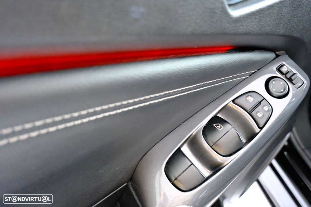 Nissan Juke 1.0 DIG-T N-Connecta Two Tone DCT - 30