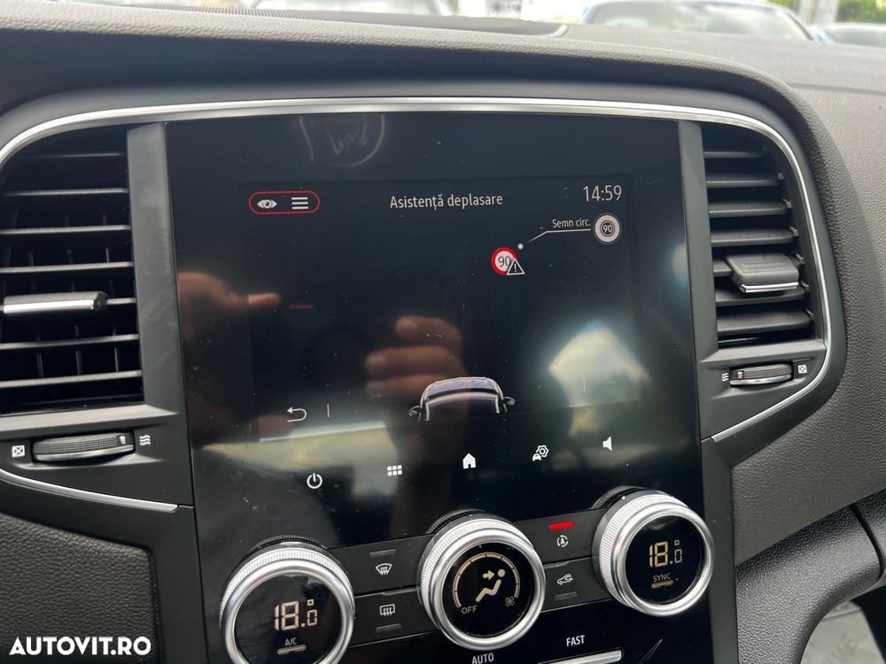 Renault Megane TCe 140 EDC GPF Zen - 11