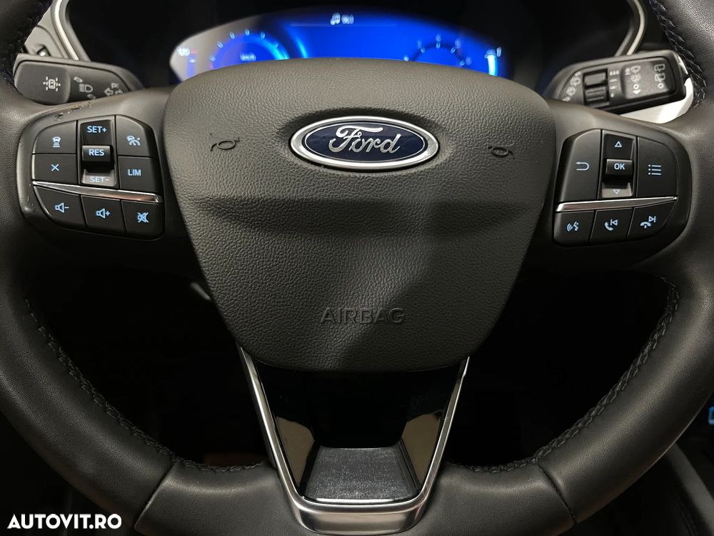 Ford Kuga 1.5 EcoBoost TITANIUM - 24