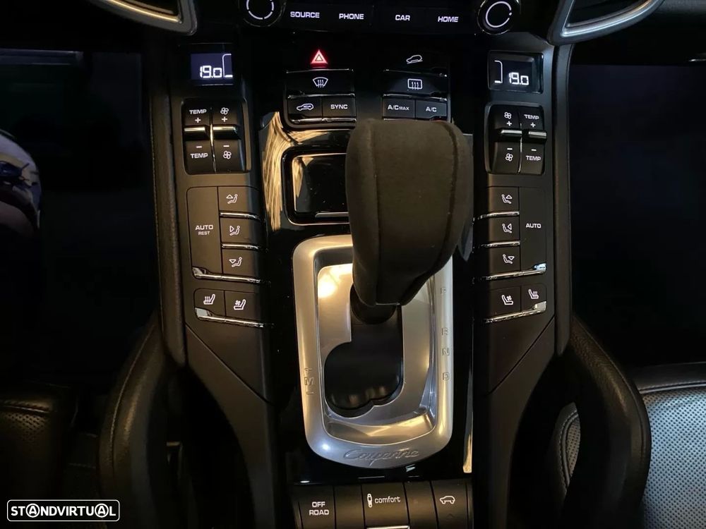 Porsche Cayenne Platinum Edition - 15
