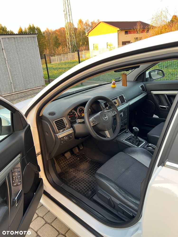 Opel Vectra 1.9 CDTI Sport/GTS - 10