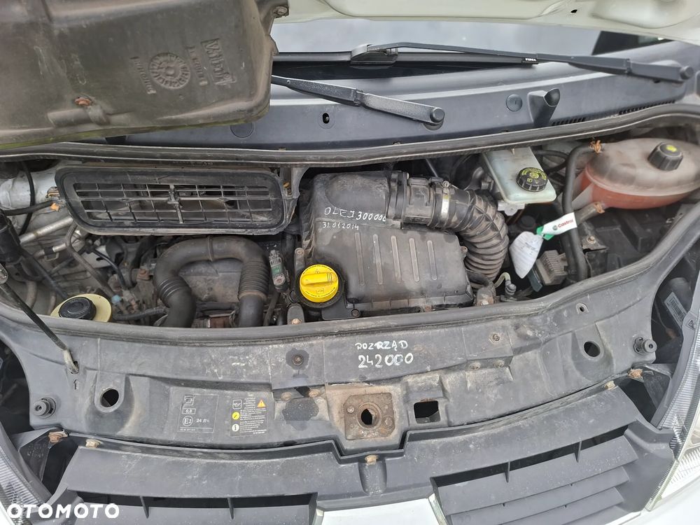 Renault Trafic - 17