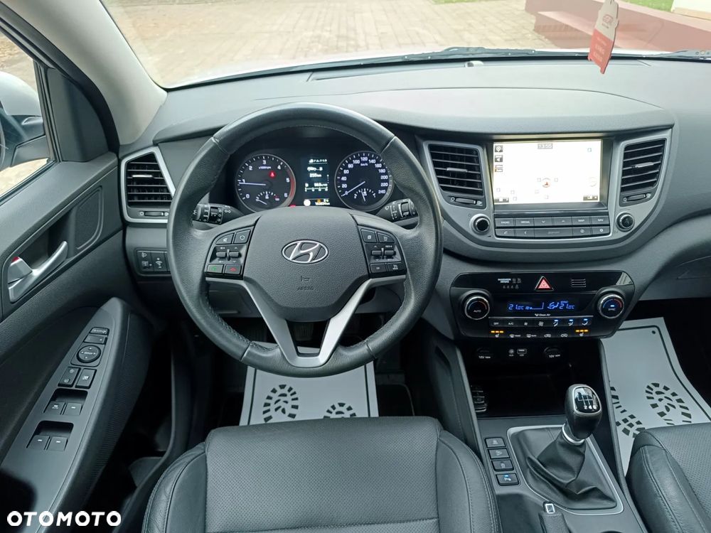 Hyundai Tucson 1.7 CRDI BlueDrive GO 2WD - 27