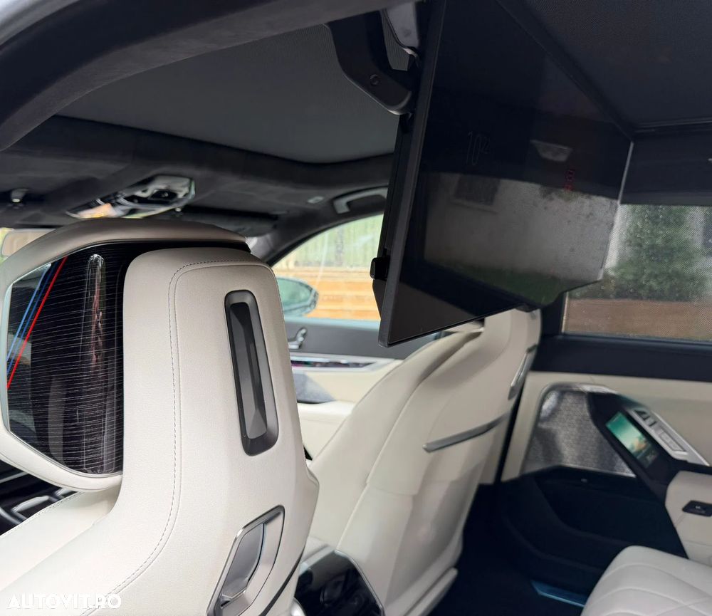 BMW Seria 7 740d xDrive MHEV - 21