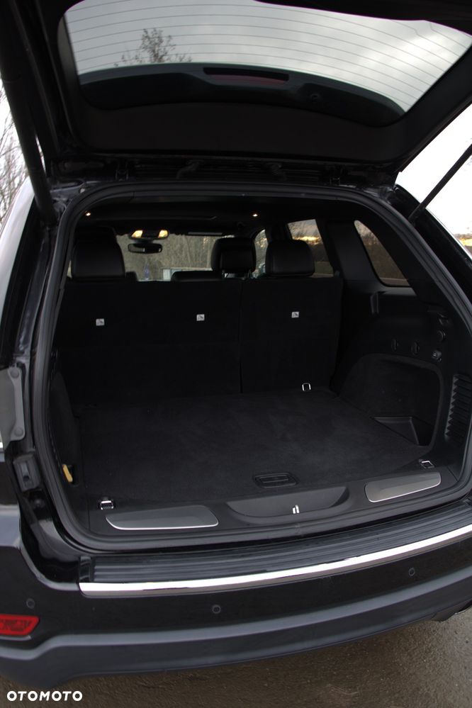 Jeep Grand Cherokee - 13