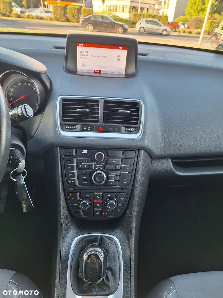Opel Meriva - 12
