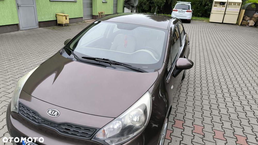 Kia Rio - 3