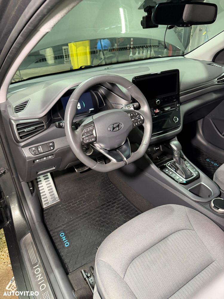Hyundai IONIQ 1.6 141CP Exclusive - 24