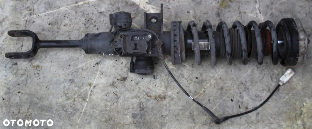 AMORTYZATOR LEWY PRZÓD PRZEDNI BMW F04 6796923