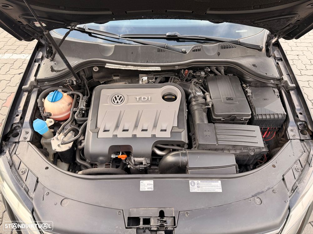 VW Passat Variant 2.0 TDi Comfortline - 19