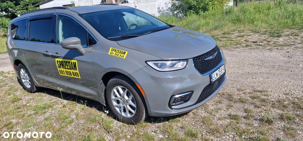 Chrysler Pacifica - 5