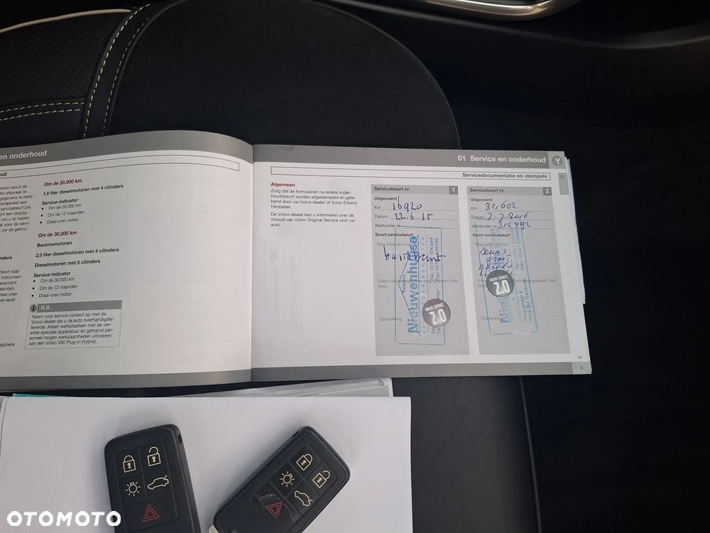 Volvo V40 D4 Momentum - 26