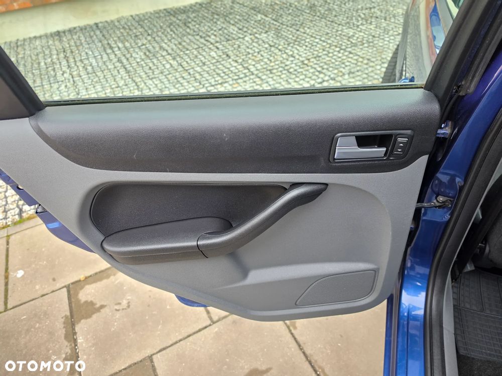 Ford Focus - 23