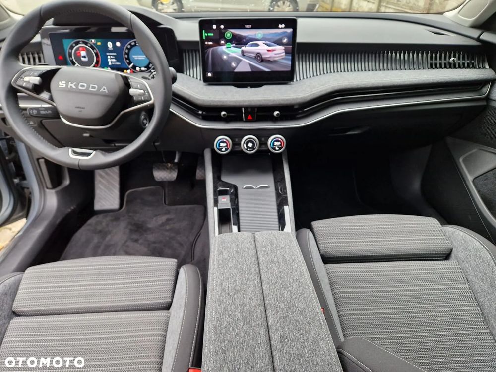 Skoda Superb 2.0 TSI Selection DSG - 12