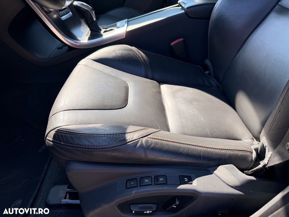 Volvo XC 60 D4 Geartronic Summum - 9