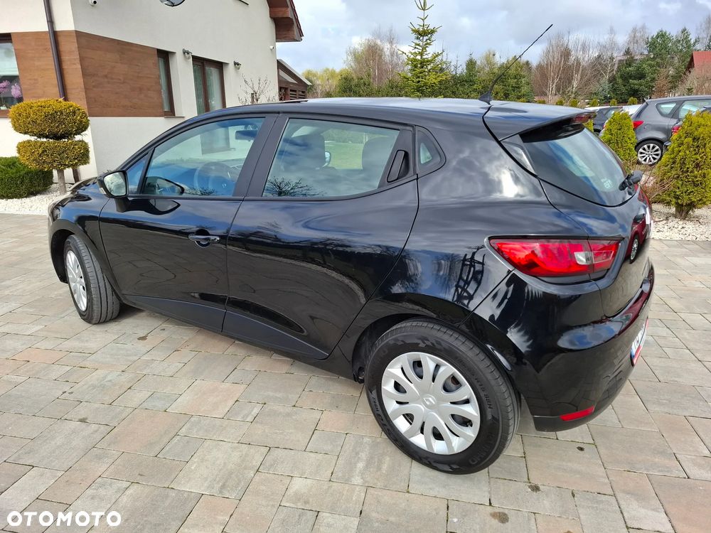 Renault Clio - 15