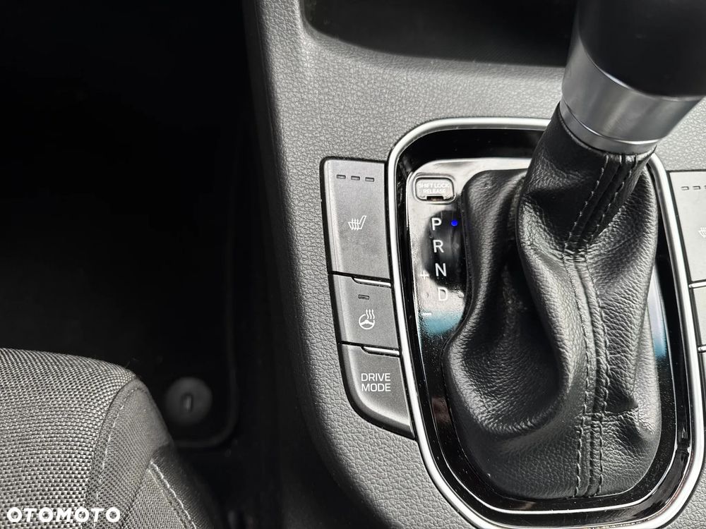 Hyundai i30 1.5 T-GDI 48V Comfort DCT - 24