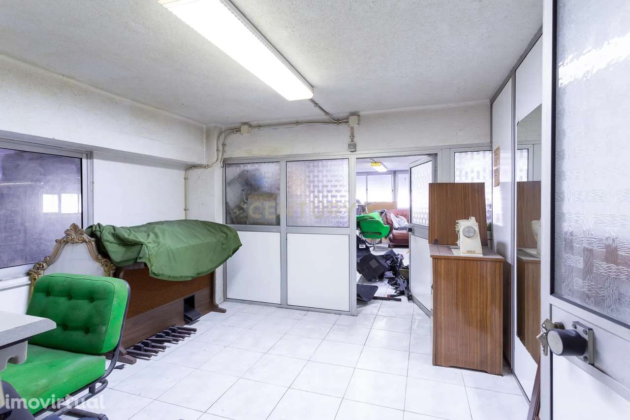 Oficina mecânica para arrendamento a 2 000 € - Grande imagem: 5/24