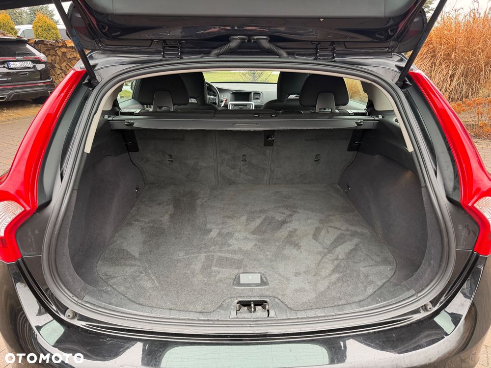 Volvo V60 D3 Summum - 14