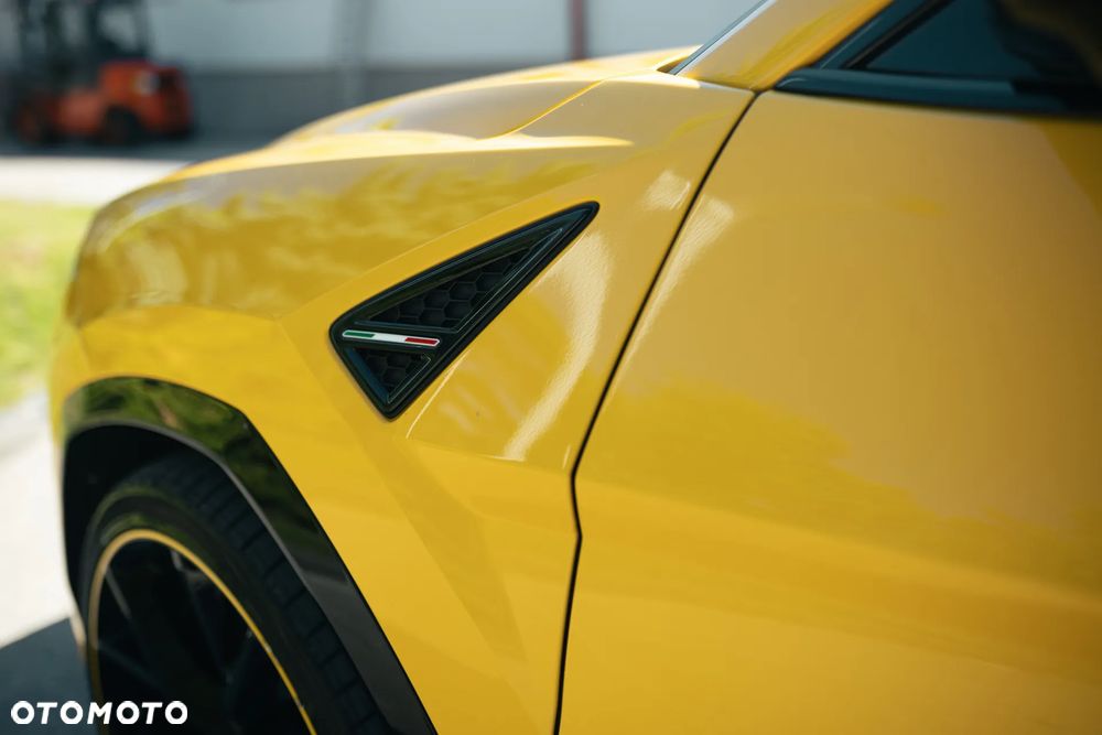 Lamborghini Urus Standard - 10