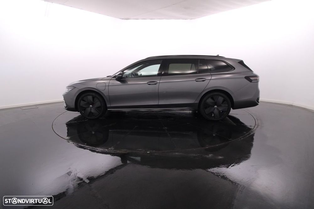 VW Passat Variant 1.5 TSI eHybrid R-Line DSG - 4