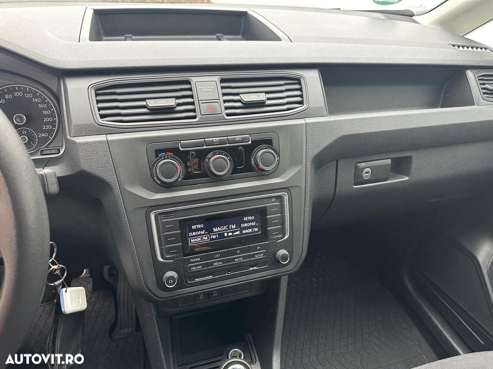 Volkswagen Caddy - 8