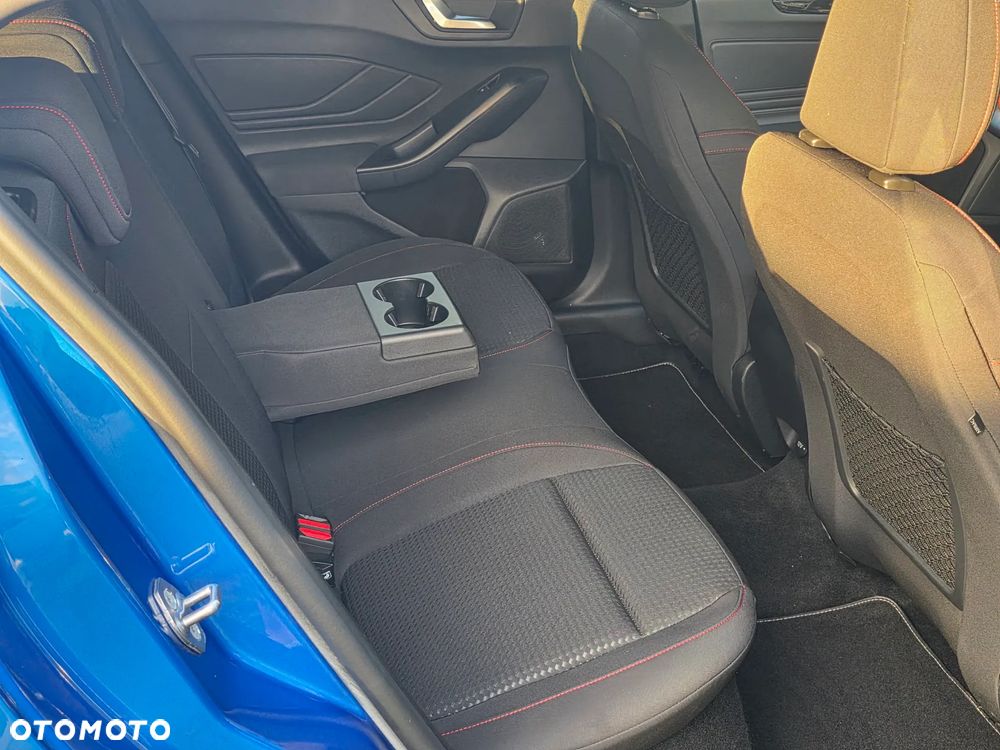 Ford Focus 1.0 EcoBoost ST-Line - 9