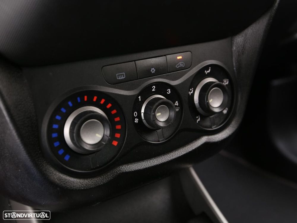 Alfa Romeo MiTo - 17