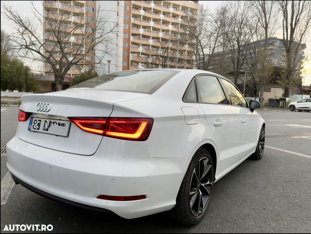 Audi A3 Limuzina 2.0 TDI S tronic S line Sportpaket - 5
