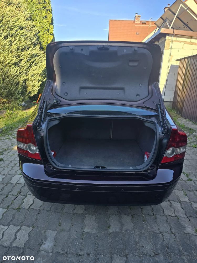 Volvo S40 1.6D - 12