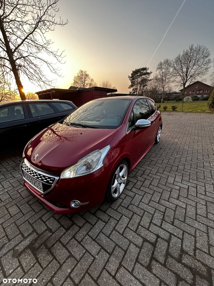 Peugeot 208 GTI 200 THP - 14