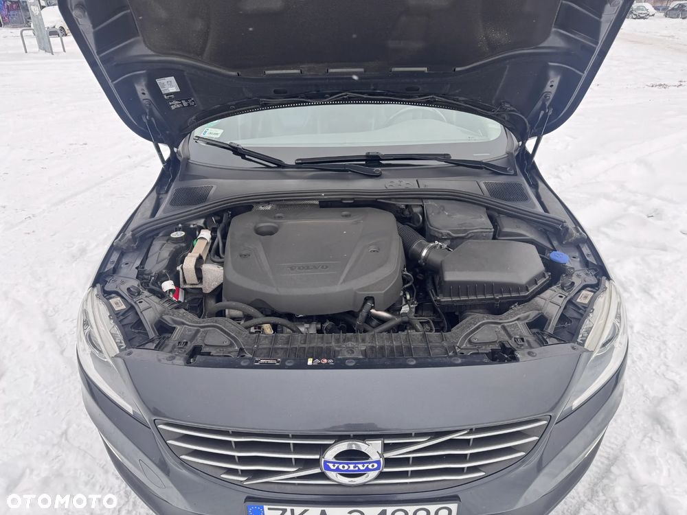 Volvo S60 D2 Momentum - 39