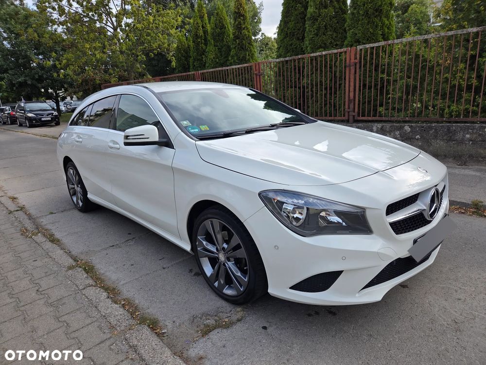 Mercedes-Benz CLA Shooting Brake 180 - 2