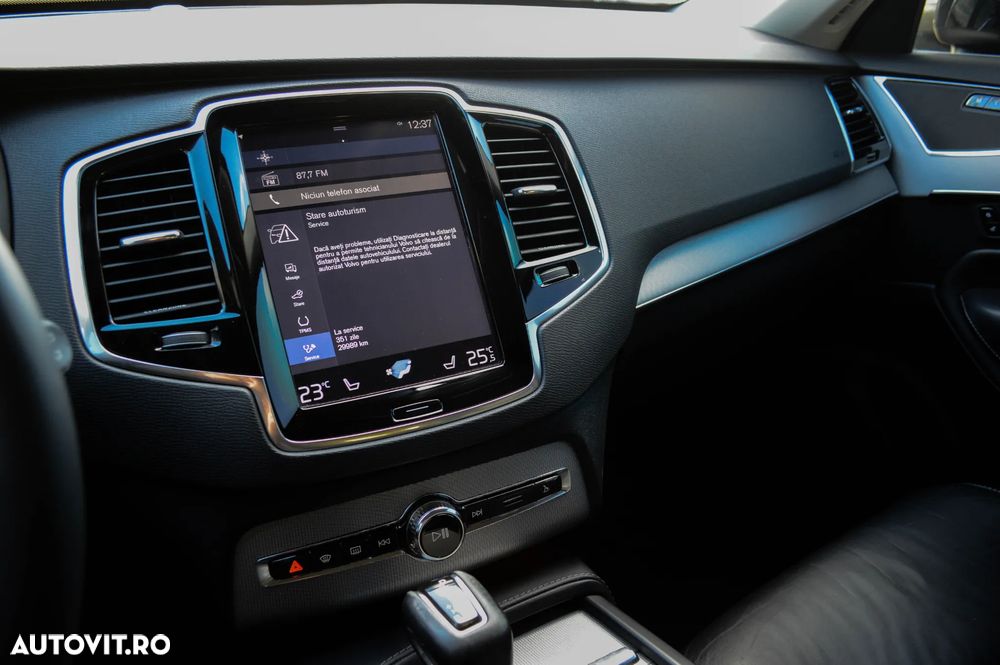 Volvo XC 90 D5 AWD Geartronic Inscription - 9