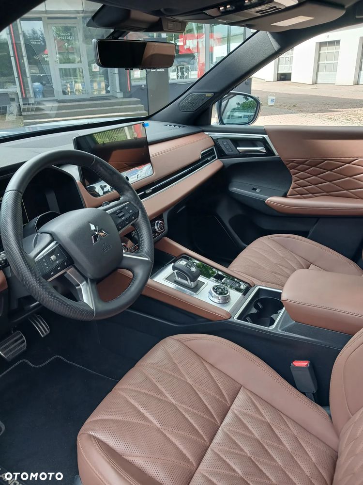 Mitsubishi Outlander Instyle Plus - 8