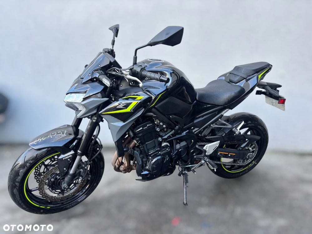 Kawasaki Z 900 - 6