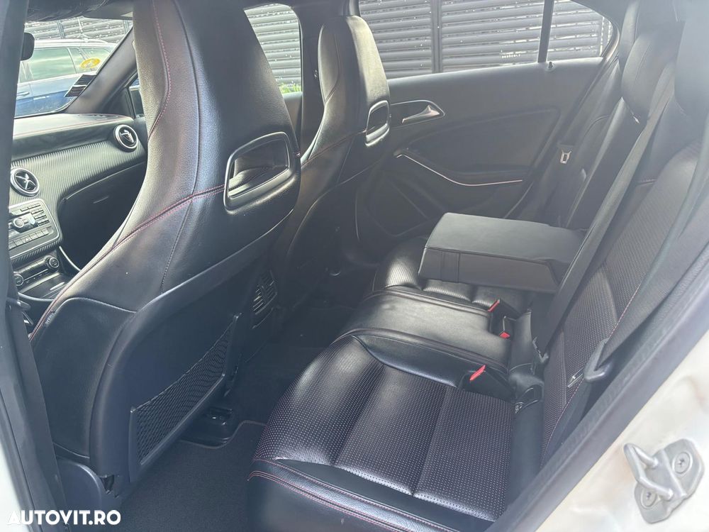 Mercedes-Benz A 200 CDI (BlueEFFICIENCY) 7G-DCT AMG Sport - 10